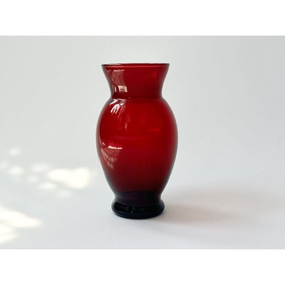 Midcentury Modern Ruby Red Retro Small Glass Vintage Bud Vase - Picture 1 of 6